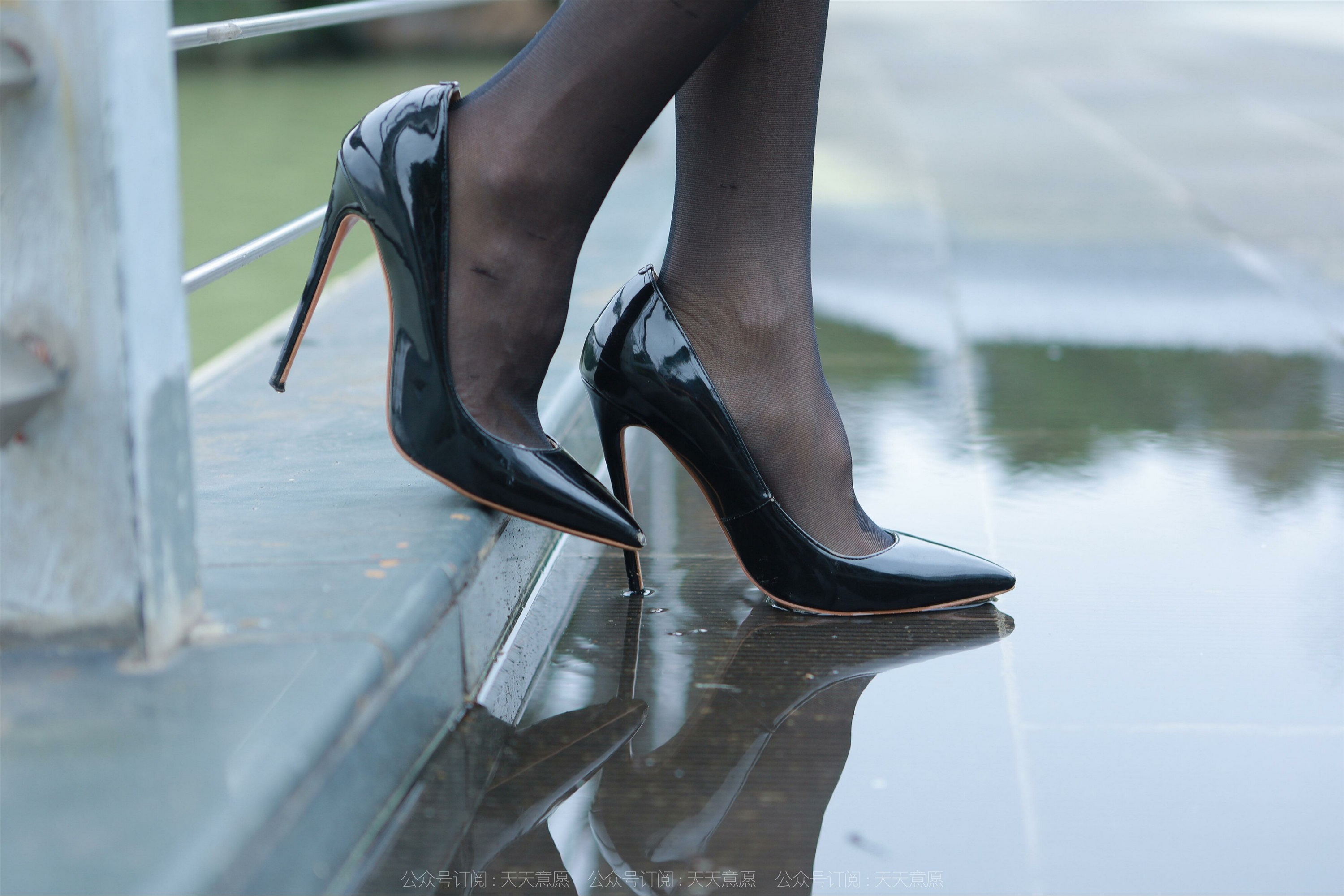 IESS异思趣向  2022.05.25 丝享家 1098：美子《红唇黑丝》